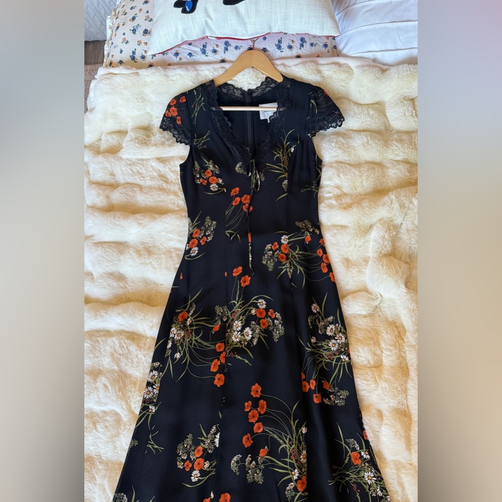 Reformation Tiffie Dress In Floral, brand new without tags, never worn, no flaws - Picture 9 of 16